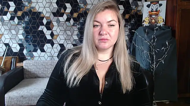 NikaSkylink online show from April 2026 04:50:02 AM