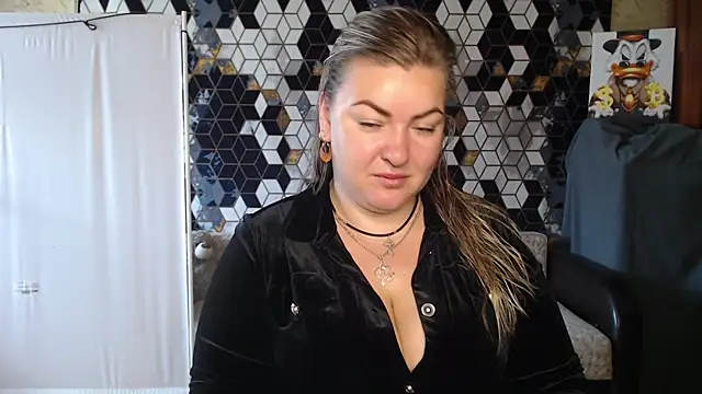 NikaSkylink online show from June 2026 04:58:02 AM