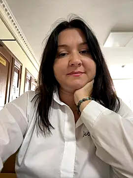 Liza Will online show from October 2025 10:56:02 AM