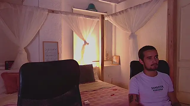 Laila asher online show from September 2025 01:06:02 AM