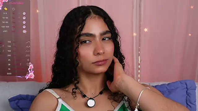 Victoria Curly online show from September 2025 11:53:01 PM