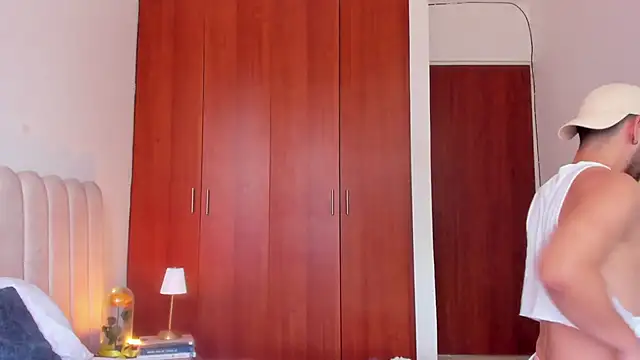 Snapshot of Dark_beauty2 chatting on September 2025 06:13:01 PM Dark beauty2 online show from September 2025 06:13:01 PM