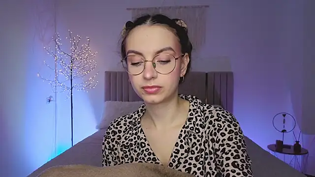 Real cutie1 online show from March 2026 02:09:02 PM