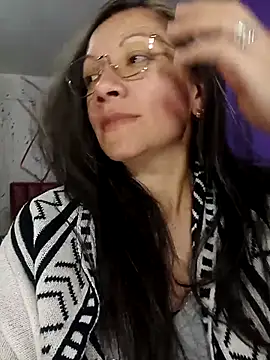 Snapshot of Chriss_girl_of_imaginatio chatting on November 2025 10:19:02 PM Chriss girl of imaginatio online show from November 2025 10:19:02 PM