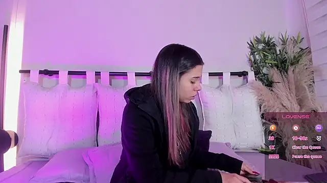 Rachell criss online show from February 2026 04:21:01 AM