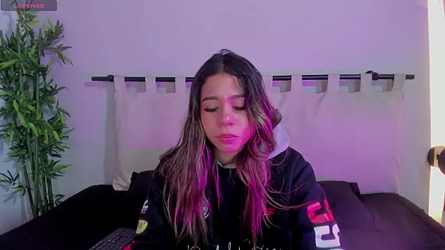 Rachell criss online show from March 2026 04:18:01 AM