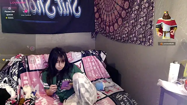 London Ray online show from April 2026 08:57:01 PM