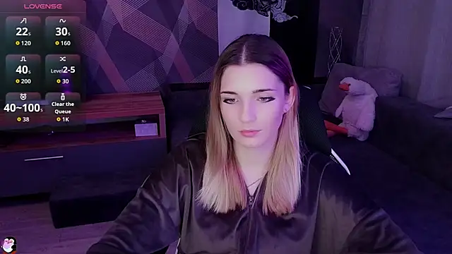 Sandy Belle online show from November 2025 07:35:02 PM