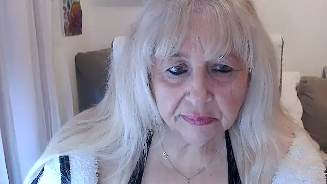 Snapshot of SusiLifeXXX chatting on November 2025 08:08:02 PM SusiLifeXXX online show from November 2025 08:08:02 PM