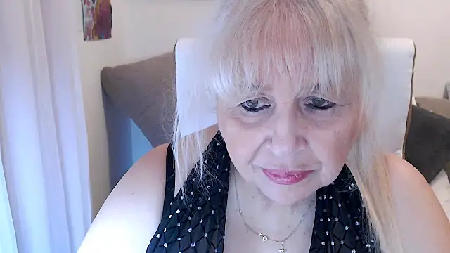 Snapshot of SusiLifeXXX chatting on November 2025 08:19:02 PM SusiLifeXXX online show from November 2025 08:19:02 PM