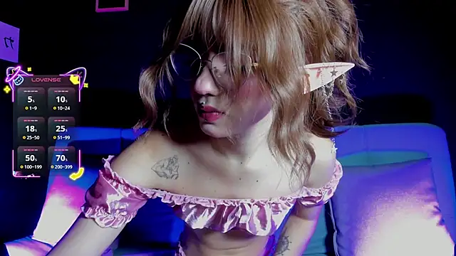 Snapshot of madiixwatson chatting on November 2025 12:08:02 PM madiixwatson online show from November 2025 12:08:02 PM