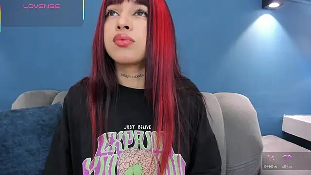 Snapshot of MartinaBlakees chatting on November 2025 02:07:02 PM MartinaBlakees online show from November 2025 02:07:02 PM