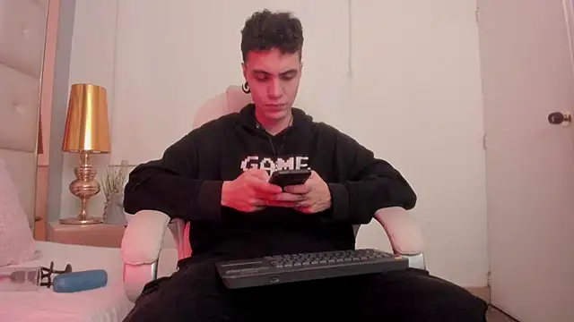 dark sun302 online show from November 2025 10:21:01 PM