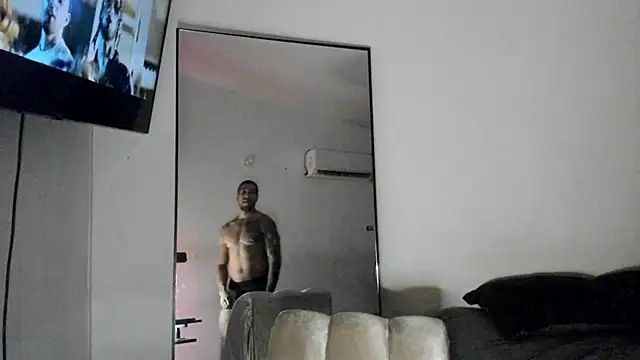 ThiagoLugo online show from September 2025 04:57:01 AM