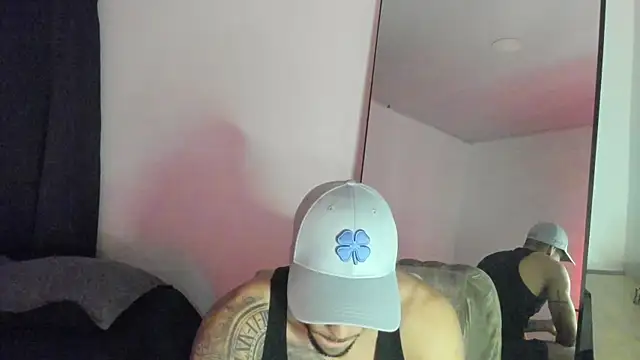 ThiagoLugo online show from October 2025 05:06:01 AM