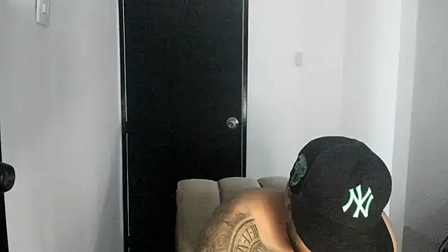 Snapshot of ThiagoLugo chatting on May 2026 04:15:01 PM ThiagoLugo online show from May 2026 04:15:01 PM