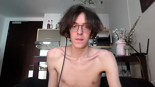 Snapshot of LovesomeCookie chatting on September 2025 09:44:01 AM LovesomeCookie online show from September 2025 09:44:01 AM