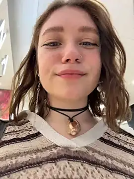 lucy-joy online show from November 2025 08:20:01 AM