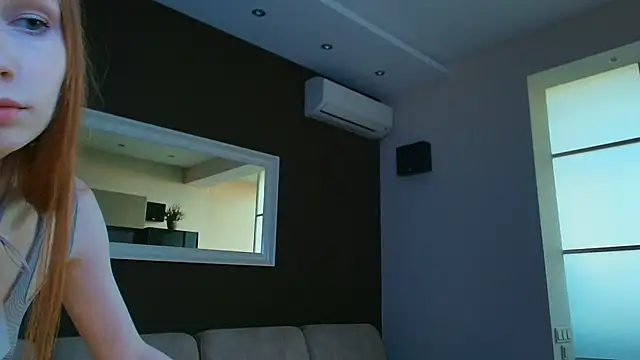 FoxyMira online show from June 2026 04:09:01 PM