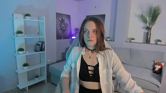 AlicePill online show from December 2025 02:38:01 AM