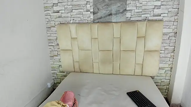 Snapshot of Celesste_doll chatting on November 2025 01:04:02 PM Celesste doll online show from November 2025 01:04:02 PM