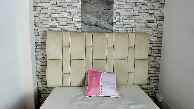 Snapshot of Celesste_doll chatting on December 2025 01:20:02 PM Celesste doll online show from December 2025 01:20:02 PM