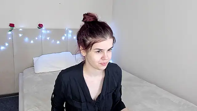 Infinity Ti online show from February 2026 02:00:01 AM