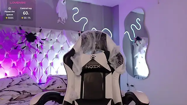 Snapshot of Megan__cole1 chatting on October 2025 04:12:02 AM Megan cole1 online show from October 2025 04:12:02 AM