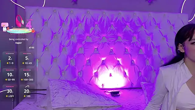 Snapshot of Megan__cole1 chatting on December 2025 04:06:01 AM Megan cole1 online show from December 2025 04:06:01 AM