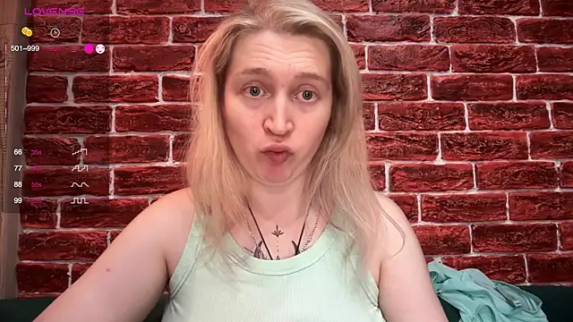 CitrusBlissss online show from November 2025 02:28:02 PM