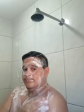 Snapshot of reguetones92 chatting on October 2025 05:57:02 PM reguetones92 online show from October 2025 05:57:02 PM