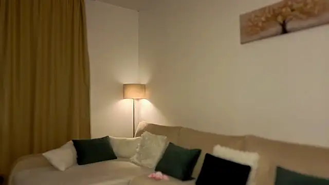 Snapshot of aerisblue chatting on September 2025 08:01:02 PM aerisblue online show from September 2025 08:01:02 PM