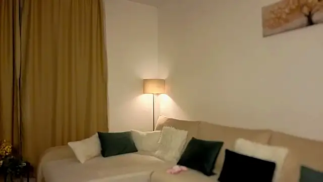 Snapshot of aerisblue chatting on September 2025 07:41:01 PM aerisblue online show from September 2025 07:41:01 PM