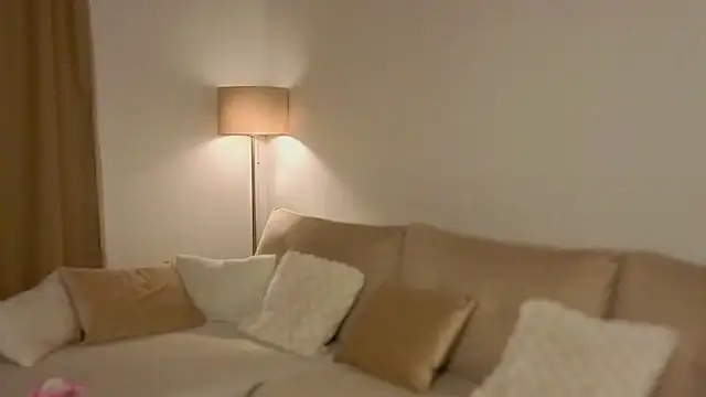 Snapshot of aerisblue chatting on October 2025 07:45:01 PM aerisblue online show from October 2025 07:45:01 PM