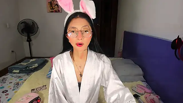 Anais lux online show from April 2026 12:06:01 AM