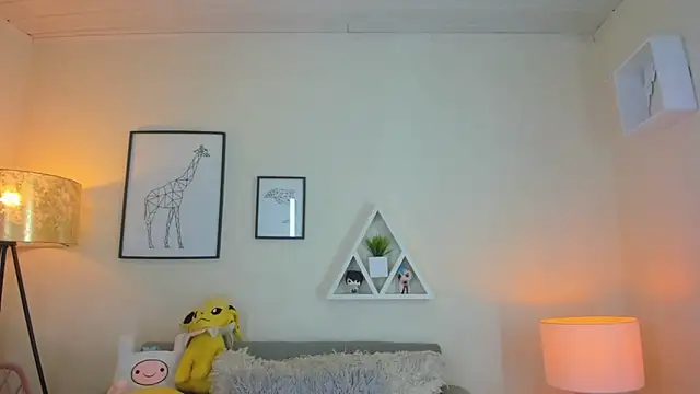 LusyKitty online show from December 2025 03:27:02 PM