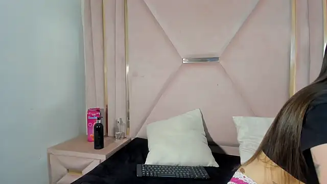 Snapshot of venusmorgan chatting on September 2025 03:15:02 PM venusmorgan online show from September 2025 03:15:02 PM