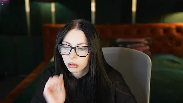 VivianSweet  online show from March 2026 11:25:02 AM