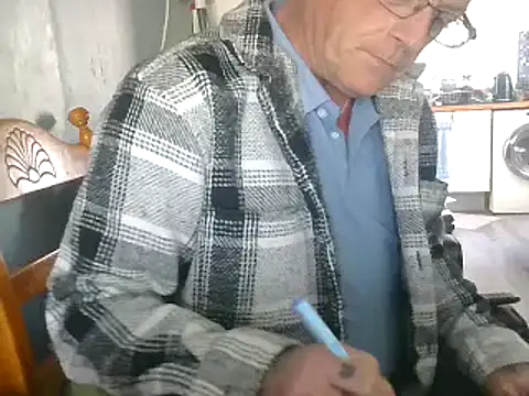 hefin18 online show from February 2025 02:43:01 PM