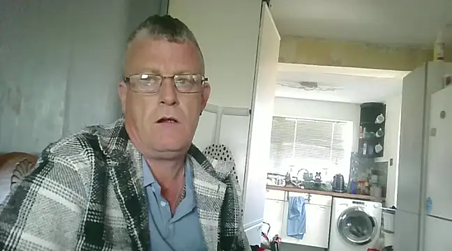 hefin18 online show from February 2025 02:46:01 PM