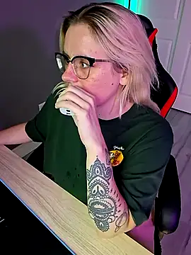 Snapshot of Charlies_world chatting on September 2025 08:22:01 PM Charlies world online show from September 2025 08:22:01 PM