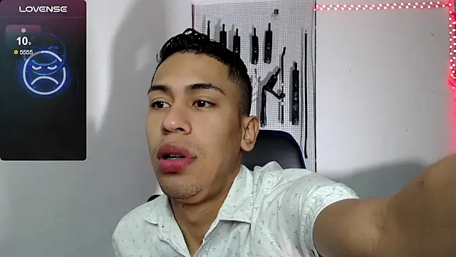 Snapshot of dylan_apol0 chatting on September 2025 03:01:01 AM dylan apol0 online show from September 2025 03:01:01 AM