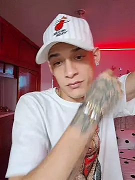 Snapshot of Ethanho0t chatting on November 2025 06:41:02 AM Ethanho0t online show from November 2025 06:41:02 AM