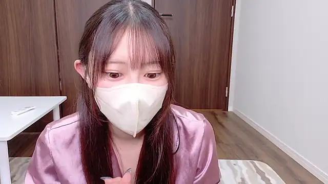 Snapshot of MOEMOE-Q chatting on November 2025 06:28:02 PM MOEMOE-Q online show from November 2025 06:28:02 PM