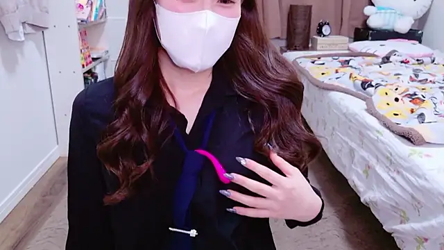 Snapshot of MOEMOE-Q chatting on November 2025 04:55:01 PM MOEMOE-Q online show from November 2025 04:55:01 PM