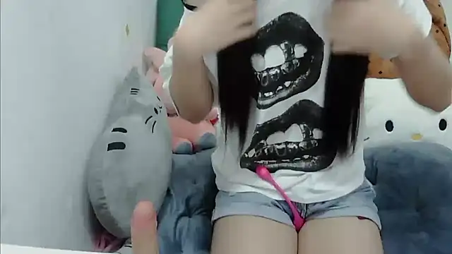 BabyPanda33 online show from November 2025 11:47:01 AM