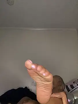 Snapshot of Sunflower_Synns chatting on September 2025 11:04:02 AM Sunflower Synns online show from September 2025 11:04:02 AM