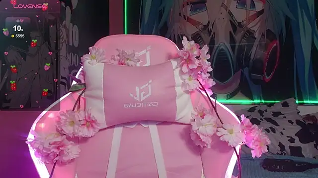 Snapshot of MilkMeSoftly chatting on September 2025 08:14:02 AM MilkMeSoftly online show from September 2025 08:14:02 AM