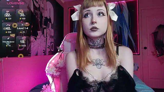 Snapshot of MilkMeSoftly chatting on October 2025 08:23:02 AM MilkMeSoftly online show from October 2025 08:23:02 AM