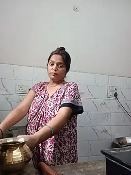 Snapshot of Trisha_71 chatting on July 2026 03:48:01 AM Trisha 71 online show from July 2026 03:48:01 AM
